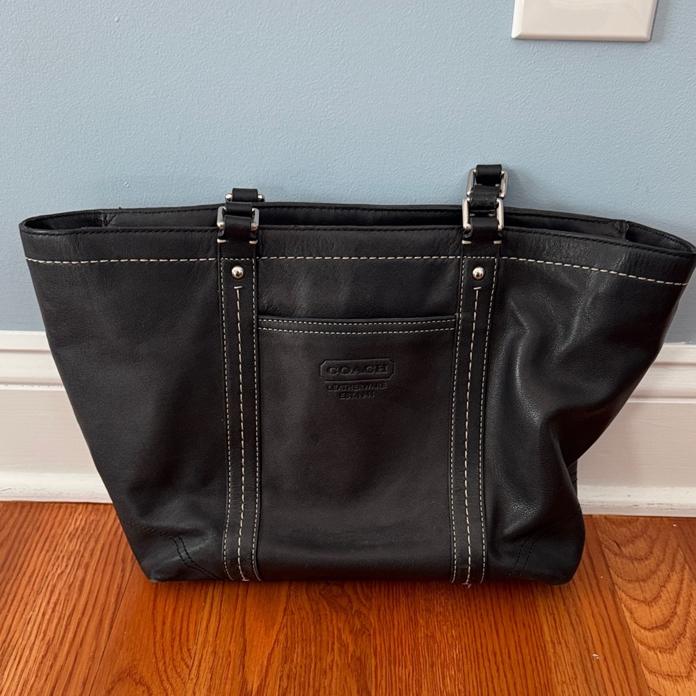 Coach Black Leather Shoulder Bag